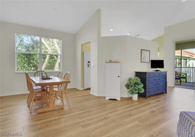 4th image of 605 Lalique Cir, Naples, FL 34119