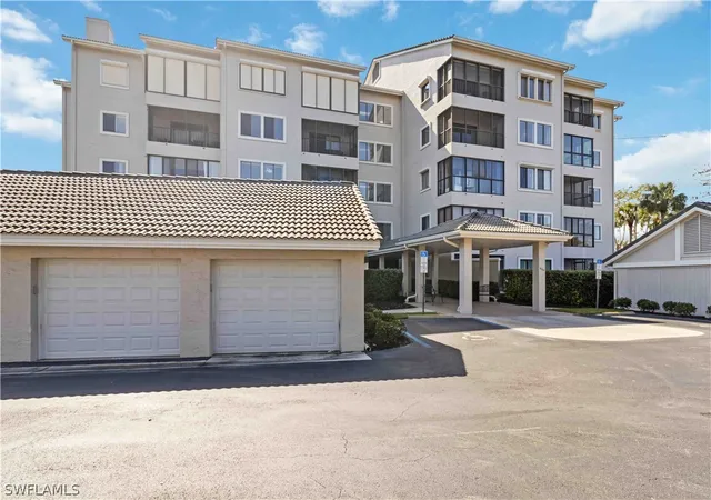5th image of 900 Arbor Lake Dr #9-505, Naples, FL 34110 | MLS# 226006782
