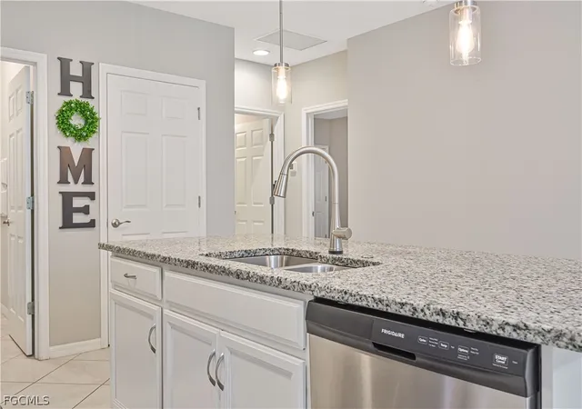 4th image of 4390 Dutchess Park Rd, Fort Myers, FL 33916 | MLS# 2026007755