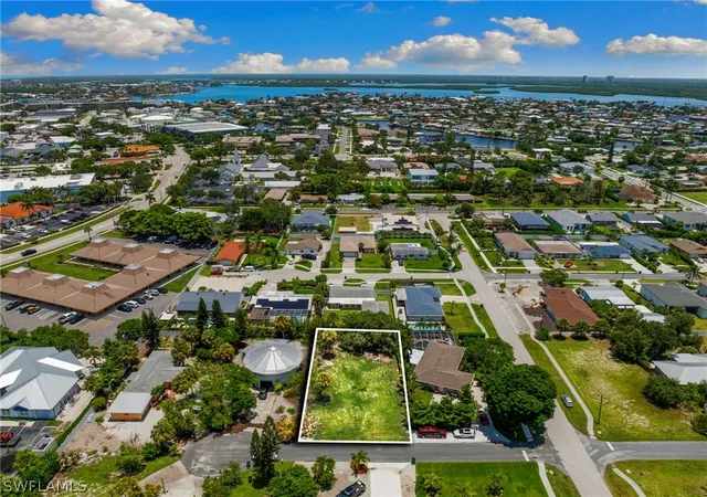 4th image of 410 Quail Dr, Marco Island, FL 34145 | MLS# 226006966