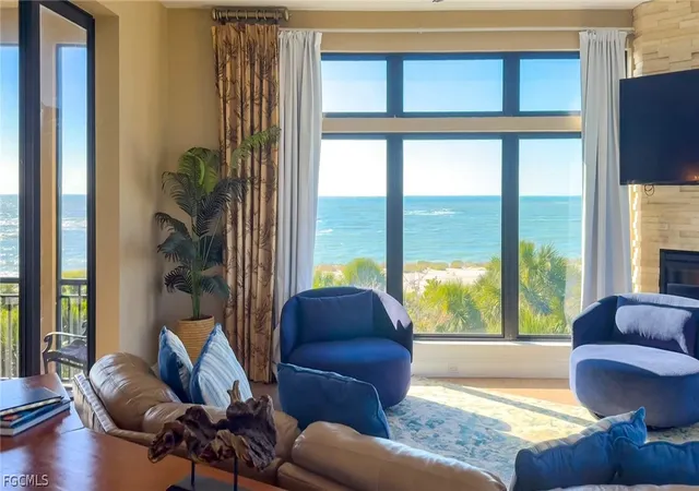 Photo 4 of Single family home for sale at 660 Gulf Ln, Captiva, FL 33924 | MLS# 2026007775 | Listing updated on 2026-07-23