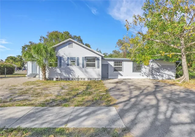 Homes for sale in Fort Myers, FL | 2933 Jackson St, Fort Myers, FL 33901 | MLS# 226006871