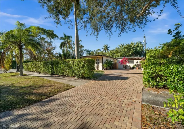 15th image of 715 10th St N, Naples, FL 34102 | MLS# 226007083
