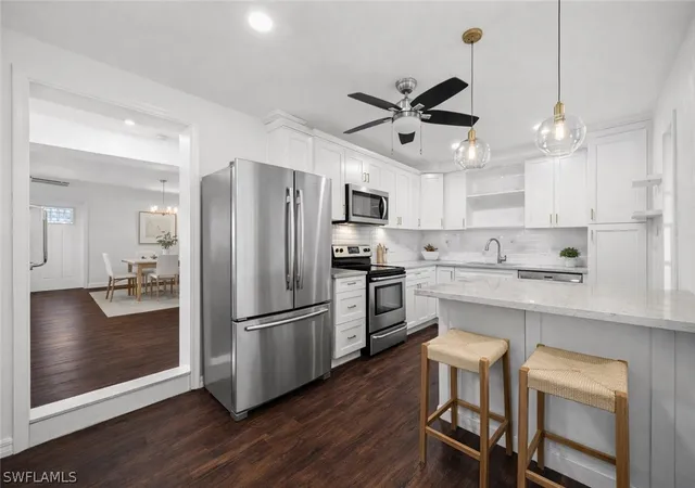 4th image of 715 10Th St N, Naples, FL 34102 | MLS# 226007083