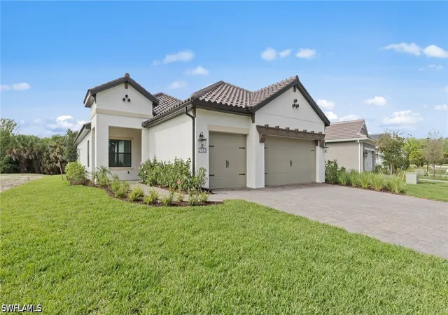 Photo 2 of Sale Pending at 2955 Heritage Pines Dr, Fort Myers, FL 33905 | MLS# 226007227 | Listing updated on 2026-07-02