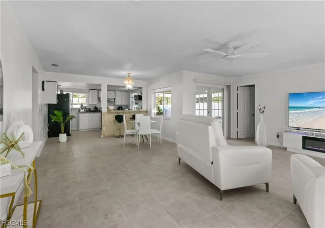 3rd image of 105 Se 44Th Ter, Cape Coral, FL 33904 | MLS# 2026008168