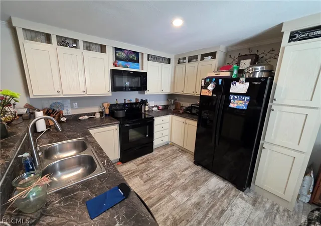 Photo 3 of Manufactured home for sale at 8085 Hart Dr, North Fort Myers, FL 33917 | MLS# 2026008206 | Listing updated on 2026-06-20