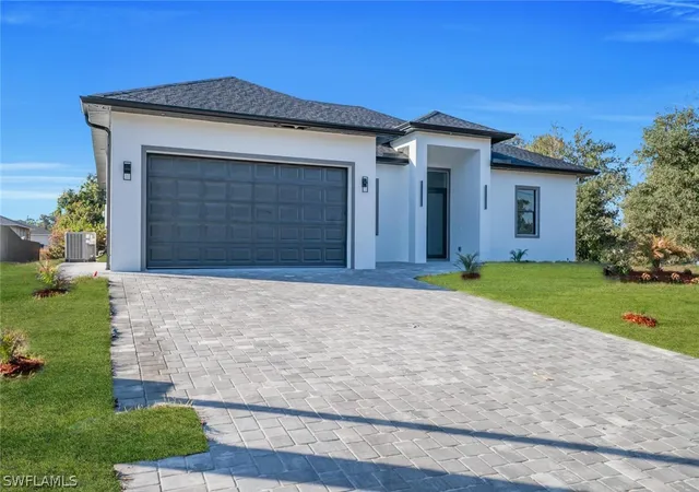 4th image of 2803 3Rd St W, Lehigh Acres, FL 33971 | MLS# 226007325