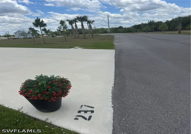2nd image of 237 Horizon Rd, Punta Gorda, FL 33982 | MLS# 226006928