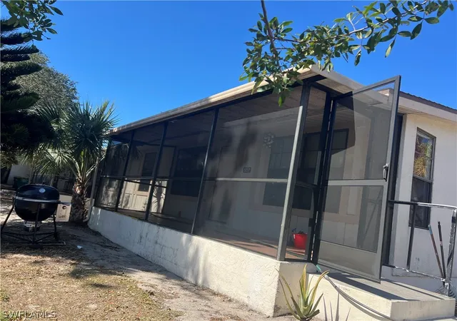 Listing Photo 4 - Condo for sale in building located at 5217 Treetops Dr, Naples, FL 34113 - Unit #I
