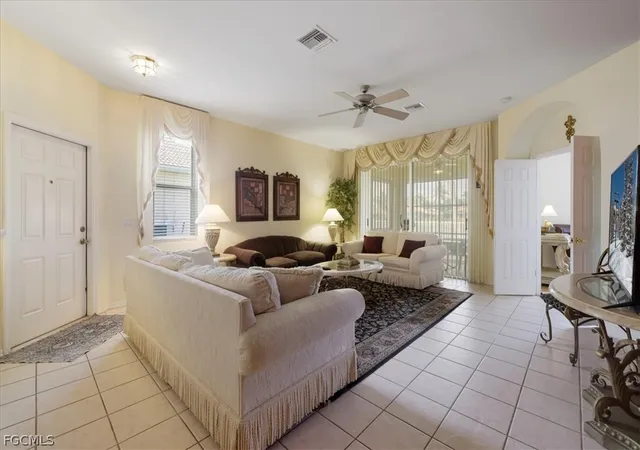 Photo 4 of Townhouse for sale at 7685 Bay Lake Dr, Fort Myers, FL 33907 | MLS# 2026008298 | Listing updated on 2026-08-11