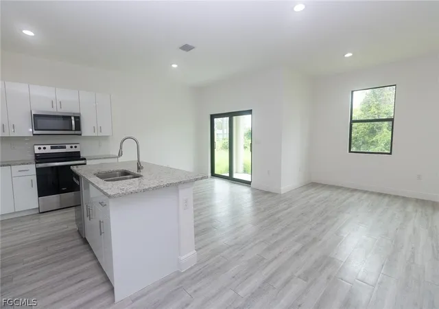 4th image of 3032 W Briarwood Cir, Labelle, FL 33935 | MLS# 2026008423
