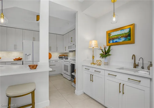 5th image of 133 Vintage Bay Dr #14, Marco Island, FL 34145 | MLS# 226007569