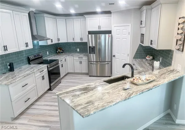 4th image of 17561 Canal Cove Ct, Fort Myers Beach, FL 33931 | MLS# 2026008561