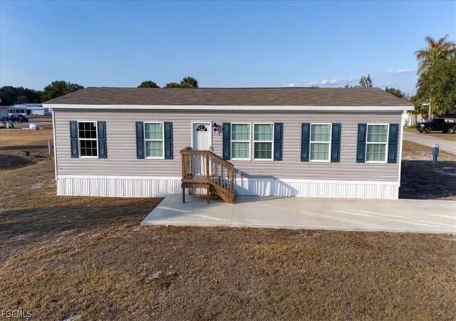 1st image of 864 Yacht Club Wy Nw, Moore Haven, FL 33471 | MLS# 2026008587