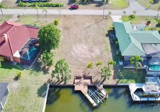 Photo 4 of Land for sale at 819 SE 33rd Terrace, Cape Coral, FL 33904 | MLS# 2026008633 | Listing updated on 2026-07-20
