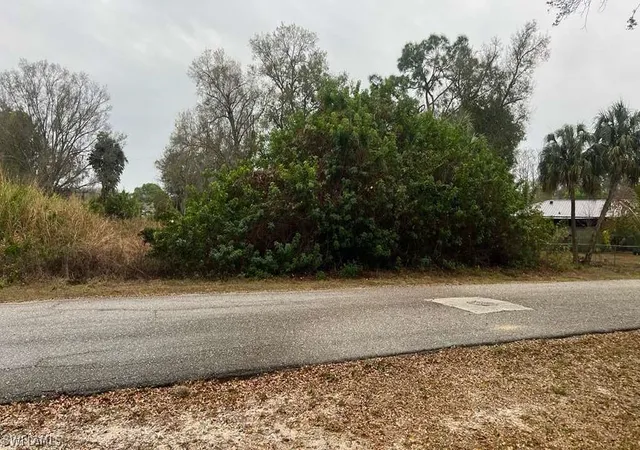 4th image of 13901 Nassau Dr, Fort Myers, FL 33905 | MLS# 226007519