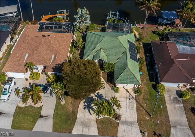 43rd image of 3229 Se 1st Ct, Cape Coral, FL 33904 | MLS# 2026008652