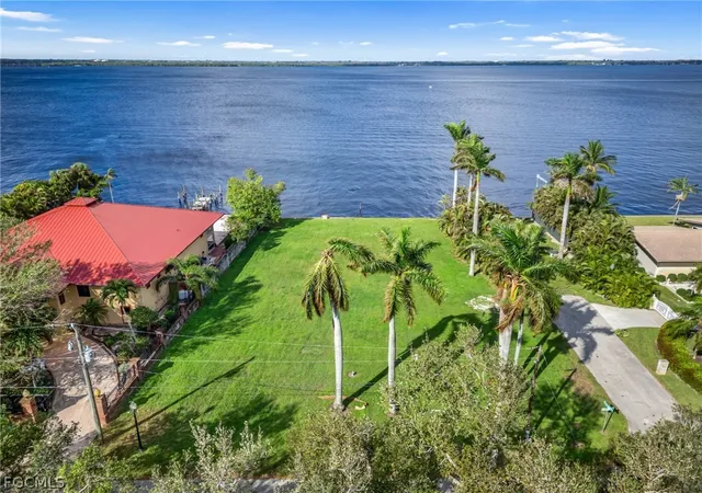 1st image of 3508 Stuart Ct, Fort Myers, FL 33901 | MLS# 2026008685