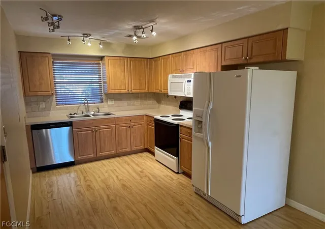 Homes for sale in Fort Myers, FL | 6777 Winkler Rd #106, Fort Myers, FL 33919 | MLS# 2026008703