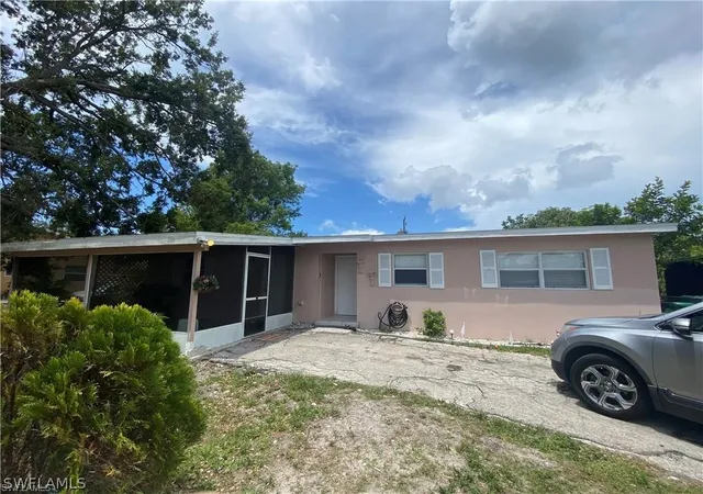 Photo 1 of Single family home for sale at 4920 Cortez Cir, Naples, FL 34112 | MLS# 226007733 | Listing updated on 2026-04-09