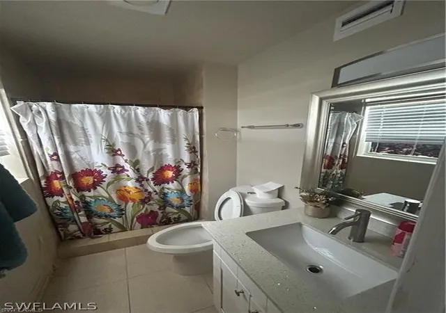 Photo 3 of Single family home for sale at 4920 Cortez Cir, Naples, FL 34112 | MLS# 226007733 | Listing updated on 2026-04-09