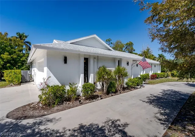 2nd image of 661 E Valley Dr, Bonita Springs, FL 34134 | MLS# 226007280