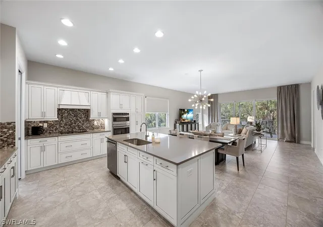 3rd image of 7825 Hawthorne Dr, Naples, FL 34113