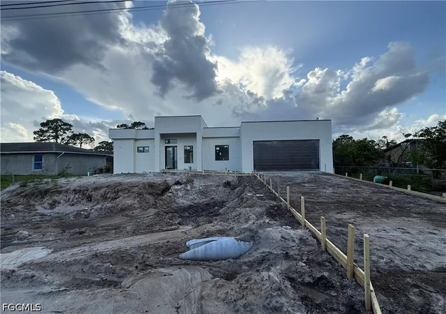 4th image of 607 Leo Ave N, Lehigh Acres, FL 33971 | MLS# 2026009050