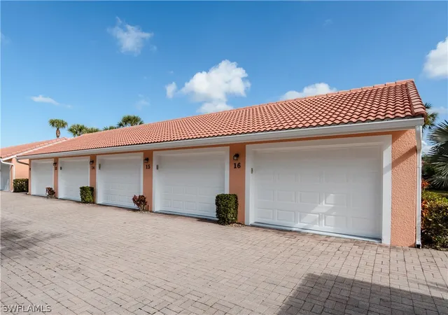 Listing Photo 4 - Condo for sale in building located at 6830 Bch Resort Dr, Naples, FL 34114 - Unit #12