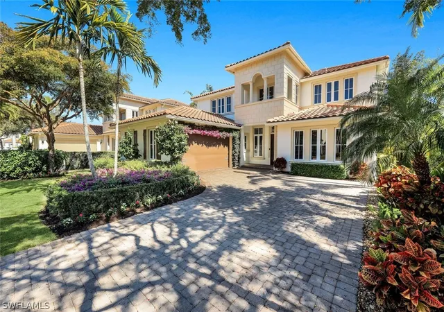 Photo 3 of Single family home for sale at 2106 Modena Ct, Naples, FL 34105 | MLS# 226007565 | Listing updated on 2026-07-31