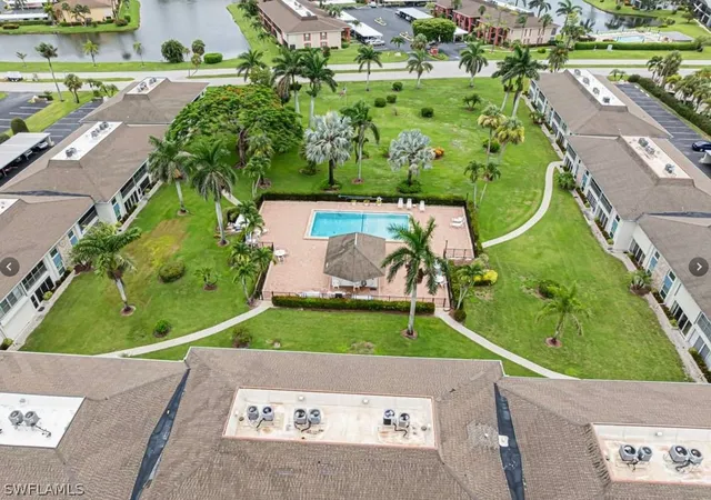 Homes for sale in Naples, FL | 325 Charlemagne Boulevard, Naples, FL 34112 | Houzeo