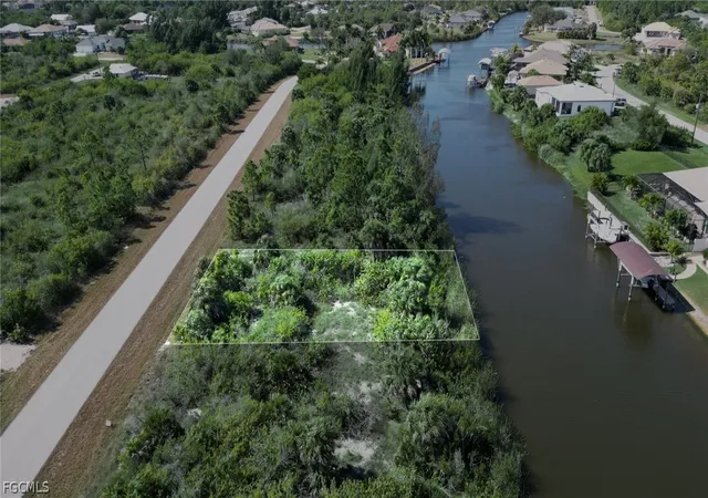 3rd image of 15480 Aribe Ave, Port Charlotte, FL 33981 | MLS# 2026009236