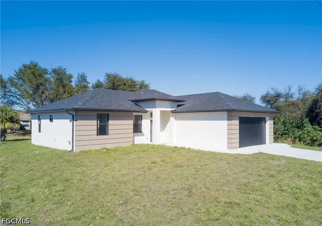 30th image of 3010 2nd St Sw, Lehigh Acres, FL 33976 | MLS# 2026009251