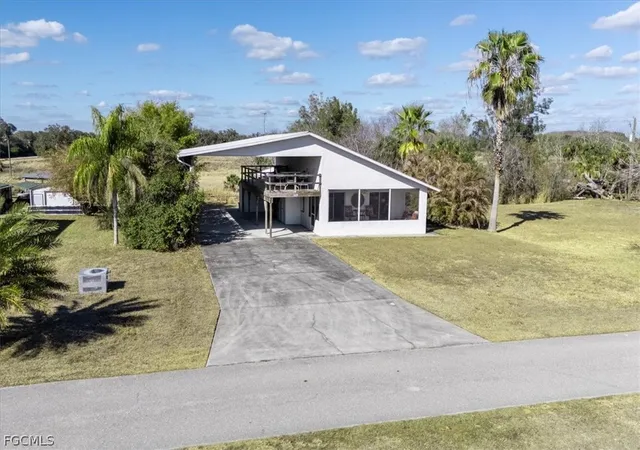 4th image of 1079 Lock Ln, Moore Haven, FL 33471 | MLS# 2026009254