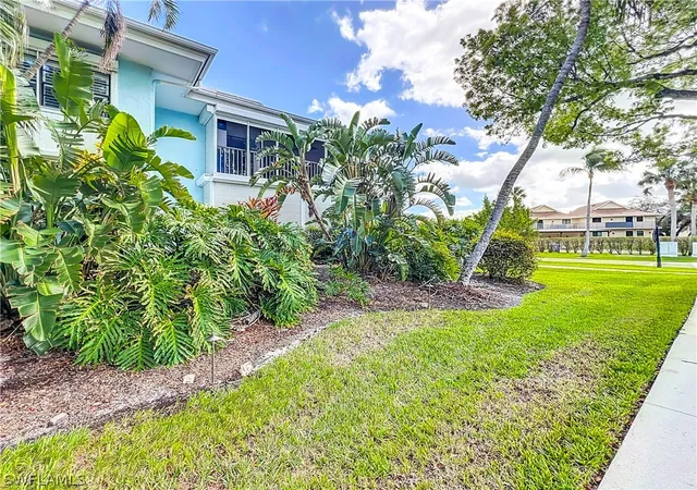 2nd image of 1065 8th St S #203, Naples, FL 34102 | MLS# 226008052
