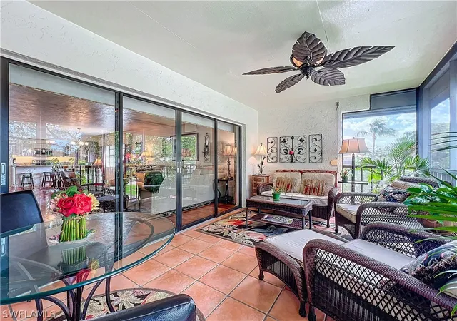 2nd image of 1065 8Th St S, Naples, FL 34102