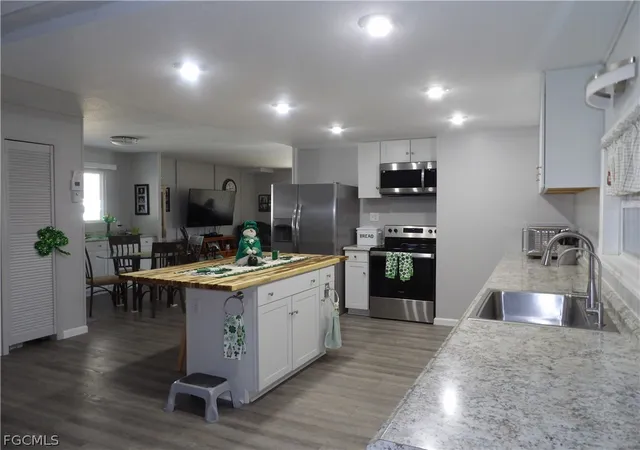 5th image of 563 Timber Ln S, North Fort Myers, FL 33917 | MLS# 2026009284