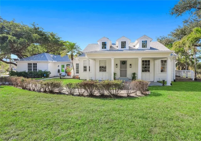 2nd image of 1321 Donna Dr, Fort Myers, FL 33919 | MLS# 226008346