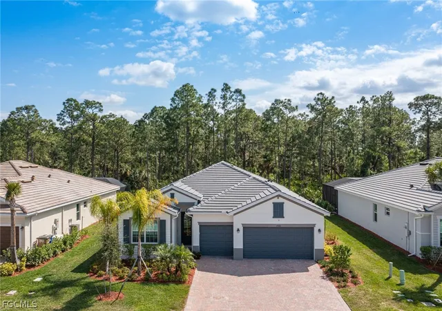 Homes for sale in Alva, FL | 17388 Walnut Run Dr, Alva, FL 33920 | MLS# 2026009413