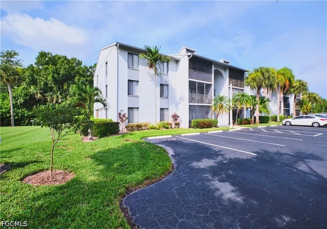 Photo 2 of Condo for sale at 9650 Green Cypress Ln #22, Fort Myers, FL 33905 | MLS# 2026009431 | Listing updated on 2026-08-03