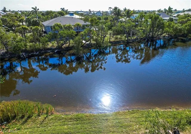 3rd image of 1016 Fish Crow Rd, Sanibel, FL 33957 | MLS# 2026009591