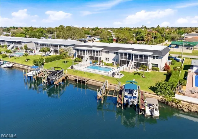 5th image of 1006 Se 46Th St #2C, Cape Coral, FL 33904 | MLS# 2026009604