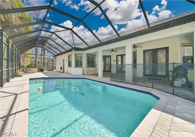 Photo 3 of Sale Pending at 6905 Highland Park Cir, Fort Myers, FL 33966 | MLS# 2026009631 | Listing updated on 2026-08-03