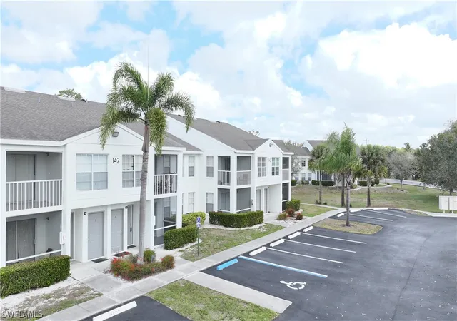 2nd image of 142 Santa Clara Dr #5, Naples, FL 34104 | MLS# 226006512