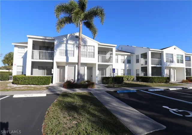 4th image of 142 Santa Clara Dr, Naples, FL 34104