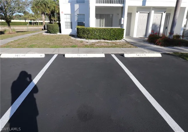 5th image of 142 Santa Clara Dr, Naples, FL 34104