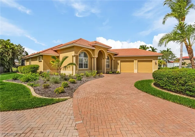 Photo 3 of Single family home for sale at 16056 Waterleaf Ln, Fort Myers, FL 33908 | MLS# 2026009755 | Listing updated on 2026-06-10