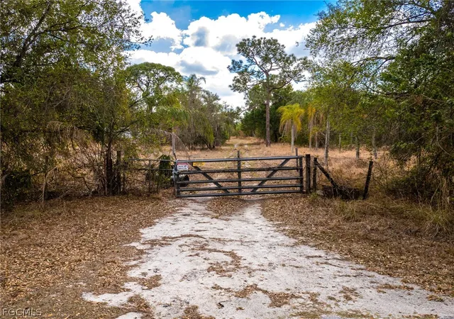 23rd image of 535 Evans Rd, Labelle, FL 33935 | MLS# 2026009765
