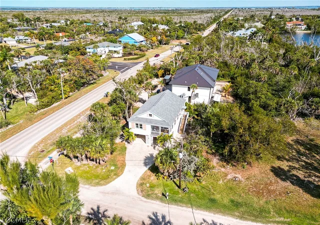 30th image of 1550 Centre St, Sanibel, FL 33957 | MLS# 2026009835